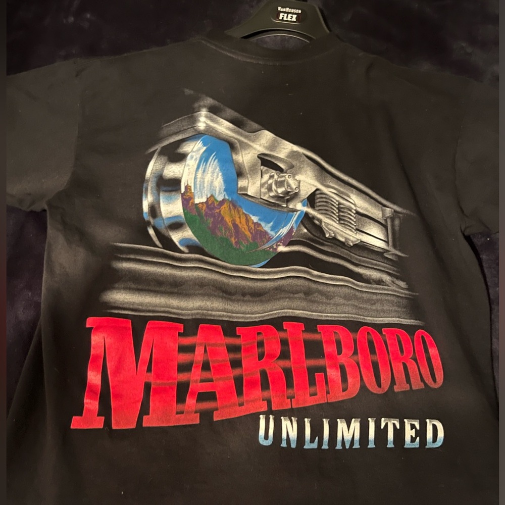 Vintage 90’s Marboro Unlimited Train Pocket T shirt